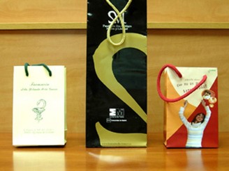 Bolsas de papel con asa cordón personalizadas Bolsas de papel con asa cordón