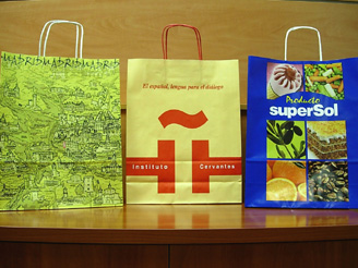 Bolsas de papel con asa rizada personalizadas Bolsas de papel con asa rizada